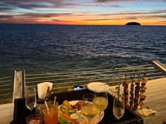 -Sunset Bar(丹绒亚路香格里拉店)