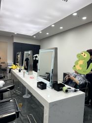 -Coo Hair salon