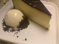 巴斯克芝士流心蛋糕-La Maison 夜来香(进贤路店)