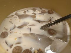 -哥老官重庆美蛙鱼头(五角场合生汇店)