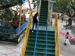 -顺德大良半月城游乐场