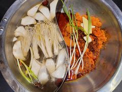 -沸炉重庆老火锅(军事博物馆店)