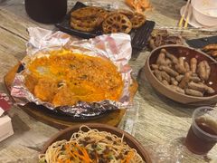 -老街烧烤大排档·地道湖北菜·龙虾馆(汉口火车站店)