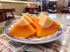 木瓜奶冻-广信牛奶甜品世家(台东店)