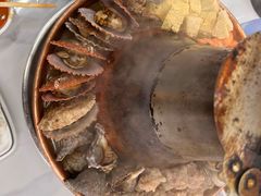 -一口猪海鲜浑锅·东北家常菜