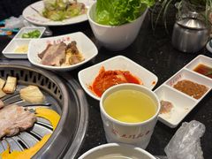 -木槿花韩式炭烤·熟成肉工坊(孙文东路店)