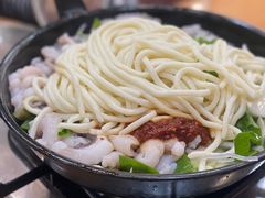 虾仁辣炒章鱼锅-蚂蚁家辣炒章鱼(海云台店)