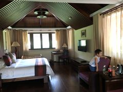 -三亚亚龙湾五号度假别墅酒店