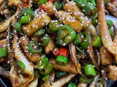 铁板鱿鱼须-八张桌子(老店)