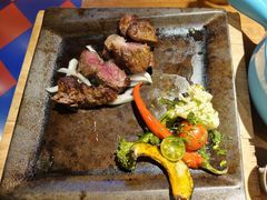 -米德维奇俄式西餐厅(西六道街店)