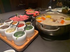 臻品肥牛-官也街澳门火锅(新源里店)