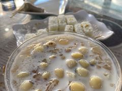 鲜奶雪耳桃胶莲子-周大娘牛乳(旧寨古村总店)