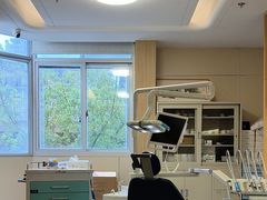 -上海仁爱医院口腔科 · 种植