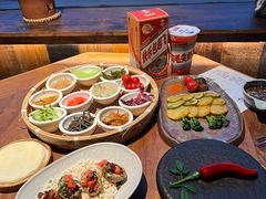 -包整·丝娃娃(一览甲秀楼风景店)