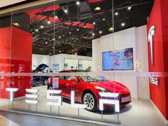 -TESLA 特斯拉(北京颐堤港体验店)