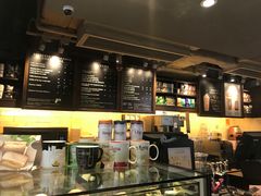 -星巴克(香港国际机场44号闸店)