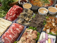 -灶知轩湘西石锅鱼(万佳广场店)