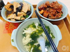 素鸡炖干黄花菜-新繁阳睦邻长者食堂(民星路店)