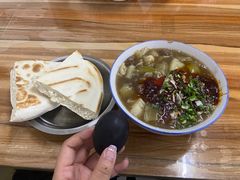 -老字号贾家肉丸糊辣汤(光明巷店)