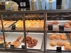 -Dough&Joe团憩(瑞虹天地月亮湾店)