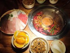 -城墙拐拐火锅(三峡广场黑金冠店)