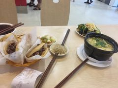 -闫家驴肉老店(华电一校店)
