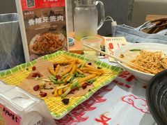 -肥肥虾庄·金牌油焖大虾(汉口城市广场店)