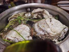 高压锅一口生蚝-烧蠔帮·生蚝海鲜牌档(观海店)