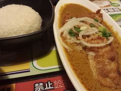 咖喱劲脆厚切猪扒-沙嗲王(加拿芬店)