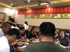 -刘胖娃鱼庄·特色肥肠鱼(杨家坪店)