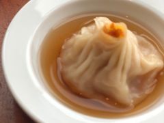 蟹粉小笼包-上海柏悦酒店·世纪100牛排馆
