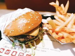 -The Habit Burger Grill 哈比特汉堡(复兴soho店)