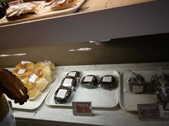 -韩国利尔面包(桂林路店)