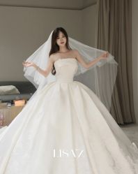 -Renee芮亦婚纱(原丽莎)
