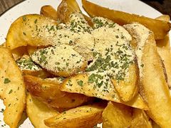 -The Cheebat 锌吧·Bistro(体育西店)