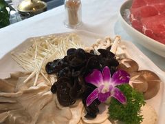 -胡记饭店(保工街店)