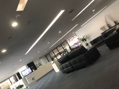 -上海宝信宝马4S店