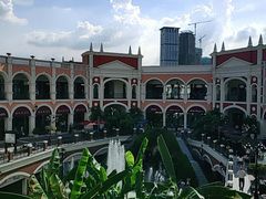 -佛罗伦萨小镇广佛名品奥特莱斯(疏港路店)