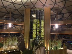 -上海滴水湖皇冠假日酒店