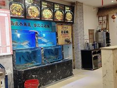 -老渔翁炖鱼坊(黄海西路东山店)