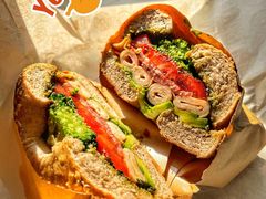 -Catch Bagel(芳草地店)