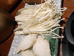 菌菇拼盘-爱合牛·和牛烧肉&和牛火锅放题(伊势丹南京路店)