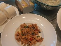 -海派美食·家宴海鲜青岛菜·石锅鲽鱼头(东方城店)