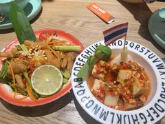 -斯坦星球AI编程·机器人科创·科学实验·信奥·思维·STEM·乐高·竞赛考级(长宁虹桥大融城荟聚中心)