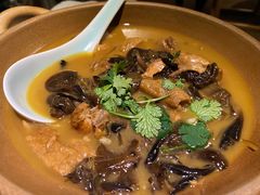 小鸡炖榛蘑-止观小馆·辽河口渔家菜(王府井店)