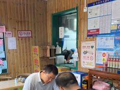 -内蒙焖面大盆骨餐馆(山大路店)