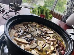 -野菌皇海景野生菌火锅(滨海大道店)