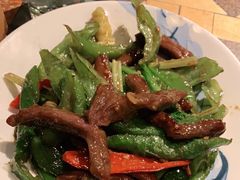 小炒黄牛肉-胡桃里音乐酒馆(白云五号T5 MALL店)