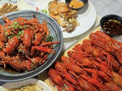 -肥肥虾庄·金牌油焖大虾(首义路店)