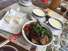 -周大娘牛乳(旧寨古村总店)